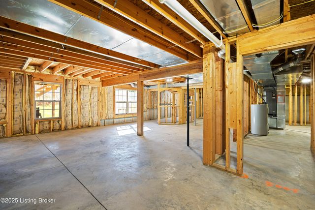 275 Brian Dr, Shepherdsville, KY 40165