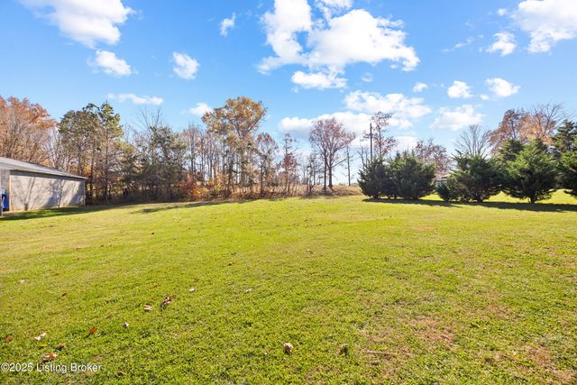 275 Brian Dr, Shepherdsville, KY 40165