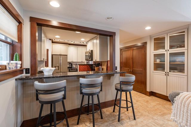 136 20th STREET S, La Crosse, WI 54601