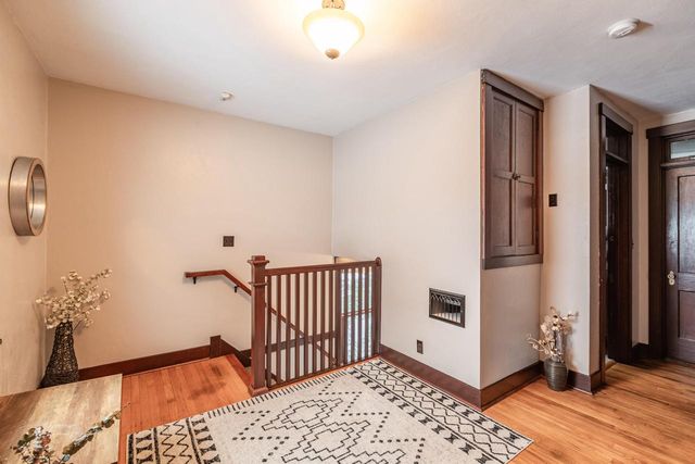 136 20th STREET S, La Crosse, WI 54601