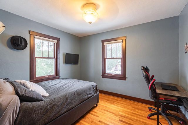 136 20th STREET S, La Crosse, WI 54601