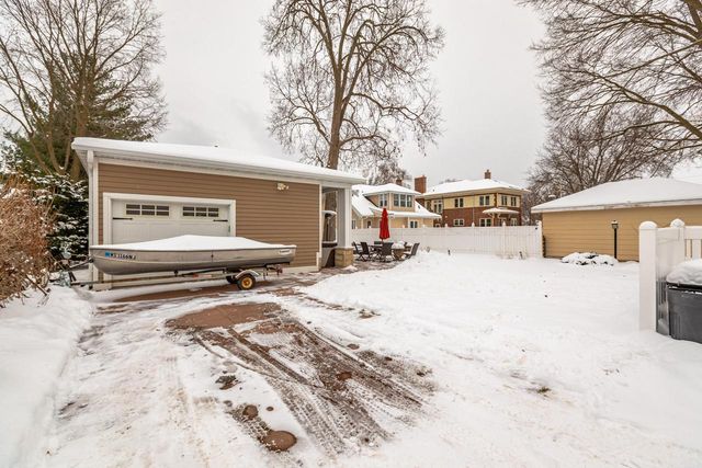 136 20th STREET S, La Crosse, WI 54601