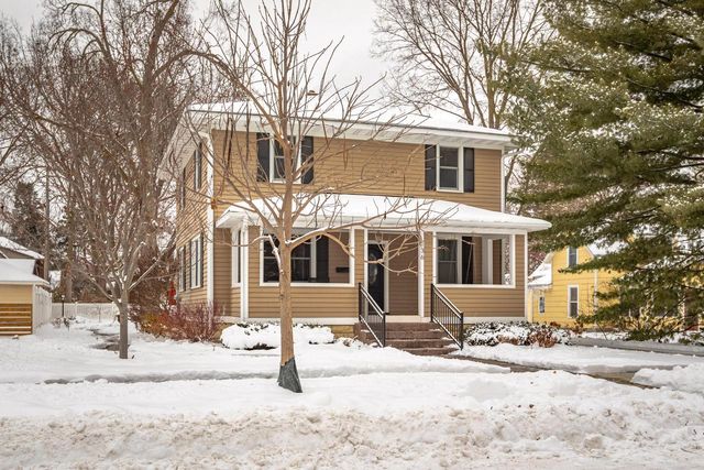 136 20th STREET S, La Crosse, WI 54601