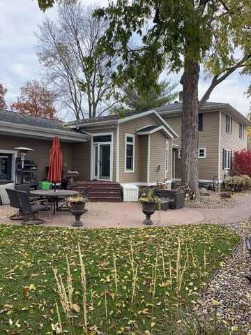 136 20th STREET S, La Crosse, WI 54601