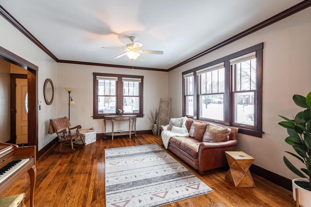 136 20th STREET S, La Crosse, WI 54601