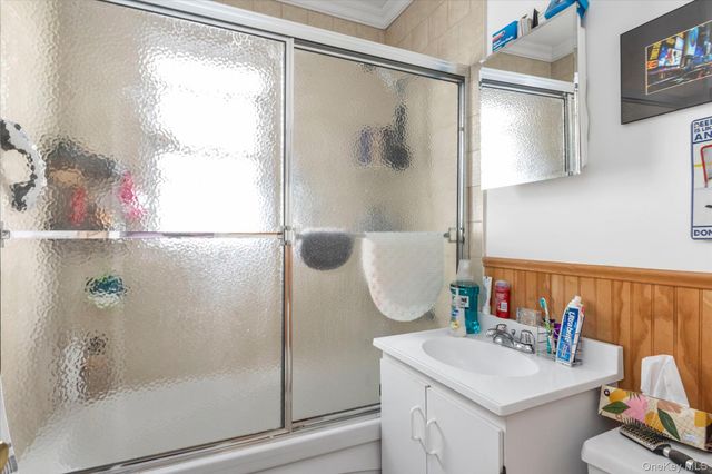 5936 69th Place, Maspeth, NY 11378