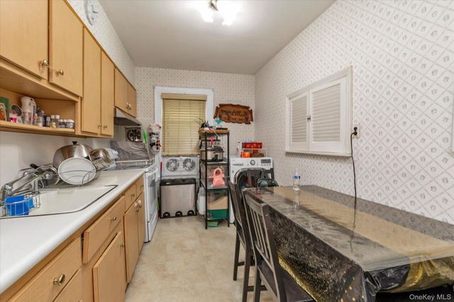 5936 69th Place, Maspeth, NY 11378