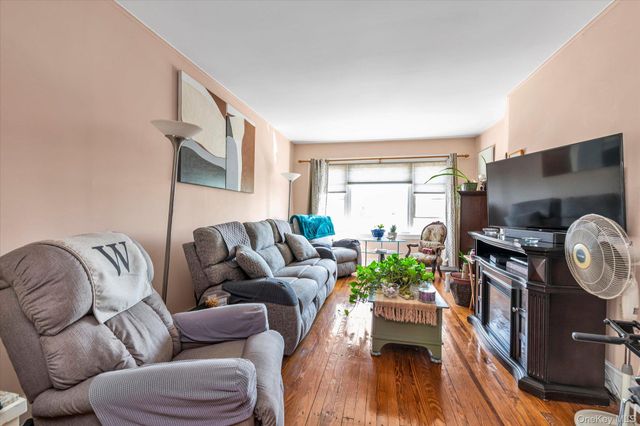 5936 69th Place, Maspeth, NY 11378