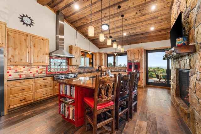 281 Cedar Mountain DR, Marble Falls, TX 78654