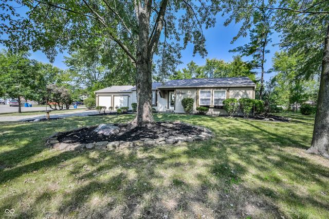 8060 Castle Farms Court, Indianapolis, IN 46256