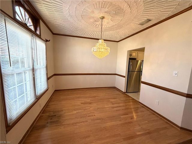 1409 Sampson LN, Virginia Beach, VA 23462