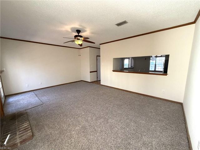 1409 Sampson LN, Virginia Beach, VA 23462