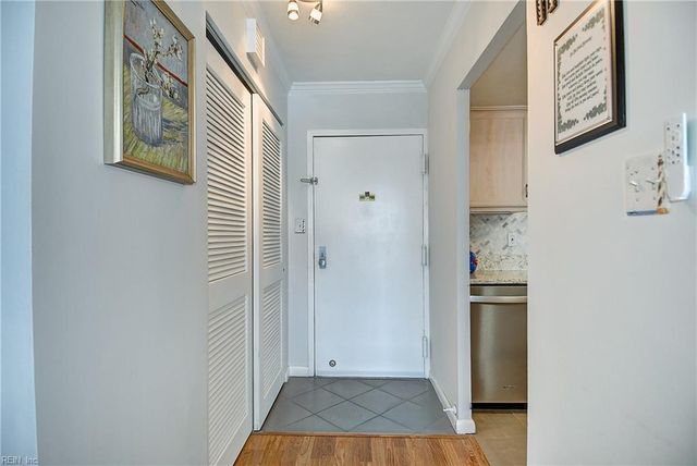 500 Pacific Ave Unit 512, Virginia Beach, VA 23451