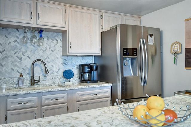 500 Pacific Ave Unit 512, Virginia Beach, VA 23451