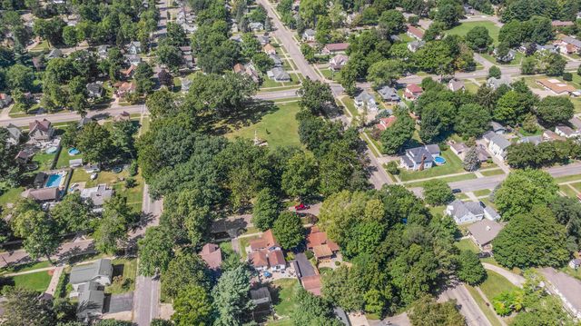 707 East Street, Three Rivers, MI 49093