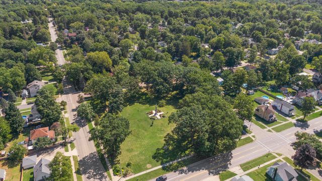 707 East Street, Three Rivers, MI 49093