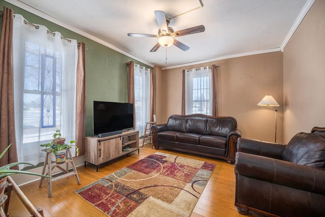 707 East Street, Three Rivers, MI 49093