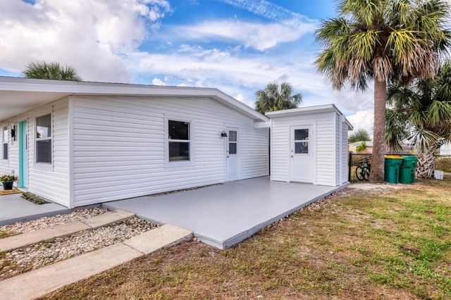 22152 LARAMORE AVENUE, Port Charlotte, FL 33952