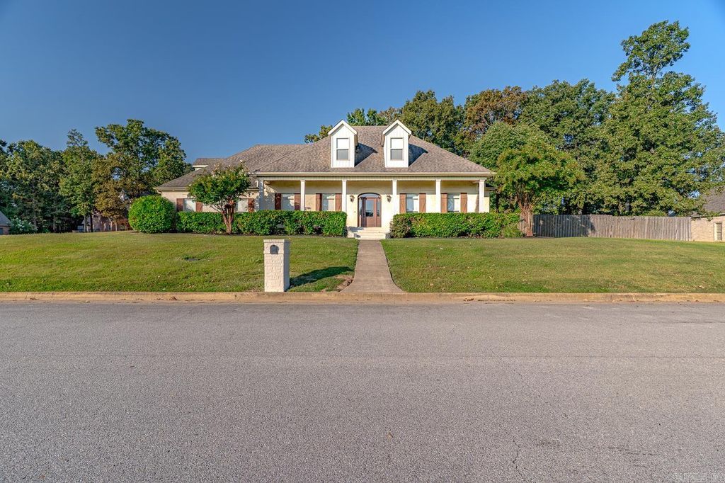 4405 Wood Crest Dr, Jonesboro, AR 72404