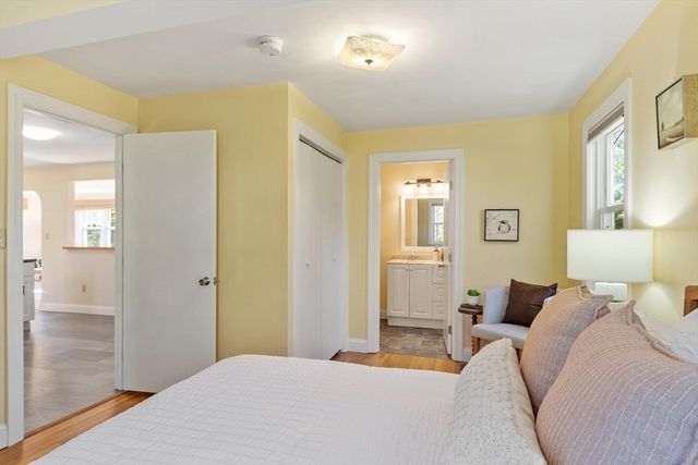 16 Lakeview Dr, Littleton, MA 01460