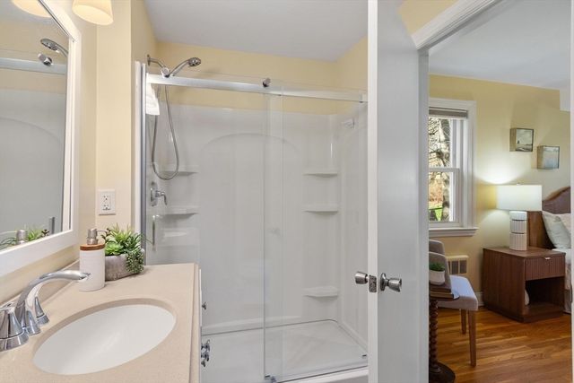 16 Lakeview Dr, Littleton, MA 01460