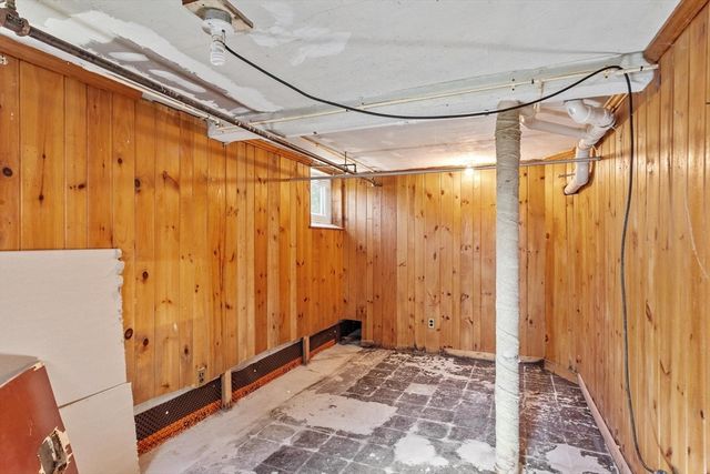 16 Lakeview Dr, Littleton, MA 01460