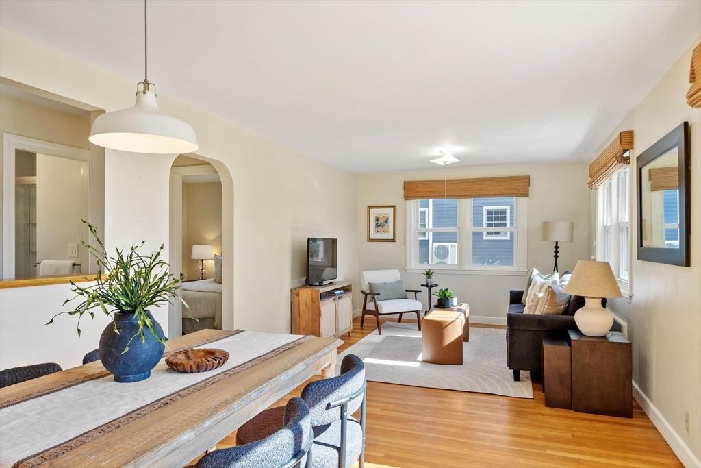 16 Lakeview Dr, Littleton, MA 01460