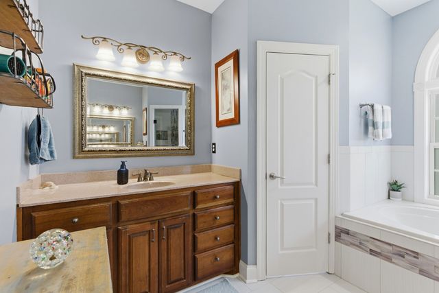 3652 Prestwicke Pl, Adams, TN 37010