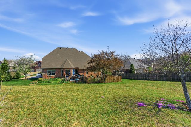 3652 Prestwicke Pl, Adams, TN 37010