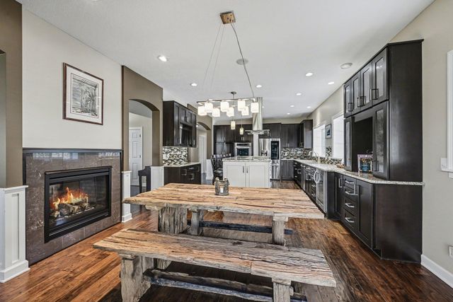 100 Peninsula Road, Medicine Lake, MN 55441