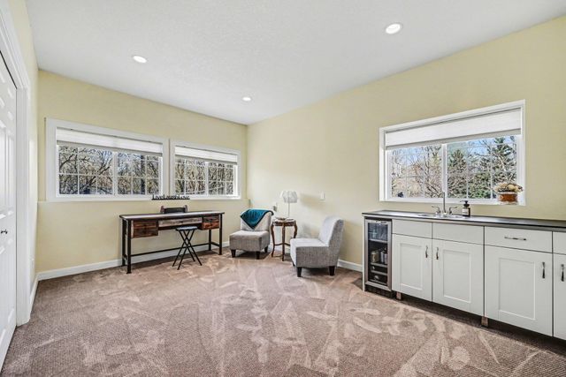 100 Peninsula Road, Medicine Lake, MN 55441