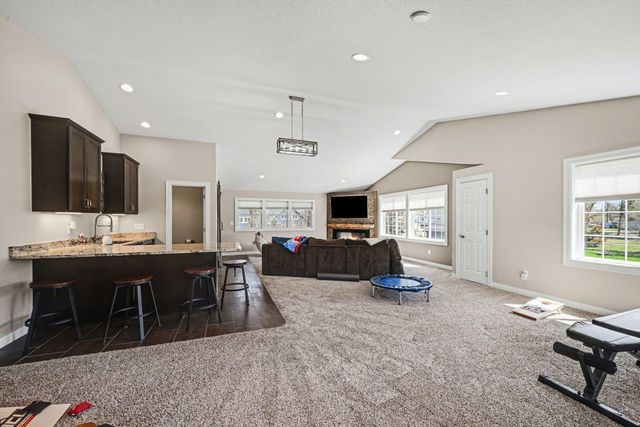 100 Peninsula Road, Medicine Lake, MN 55441