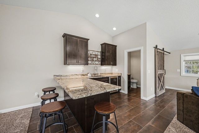 100 Peninsula Road, Medicine Lake, MN 55441