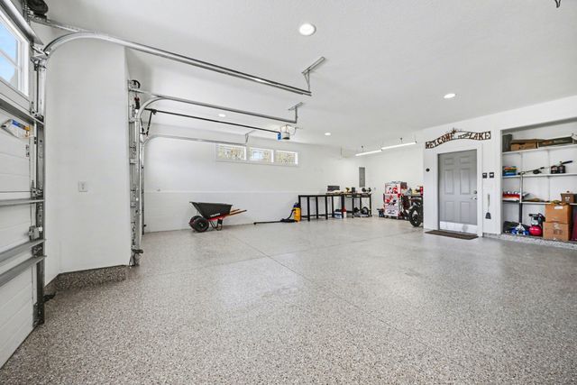 100 Peninsula Road, Medicine Lake, MN 55441