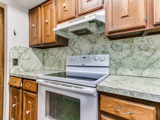 901 Richmond Street, Yukon, OK 73099