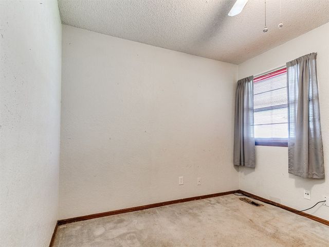 901 Richmond Street, Yukon, OK 73099