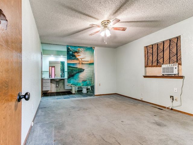 901 Richmond Street, Yukon, OK 73099