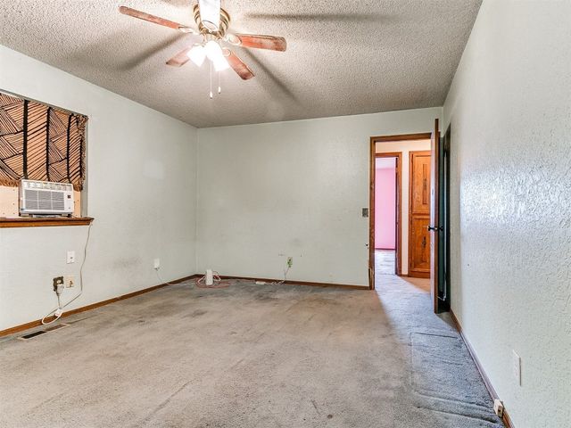 901 Richmond Street, Yukon, OK 73099
