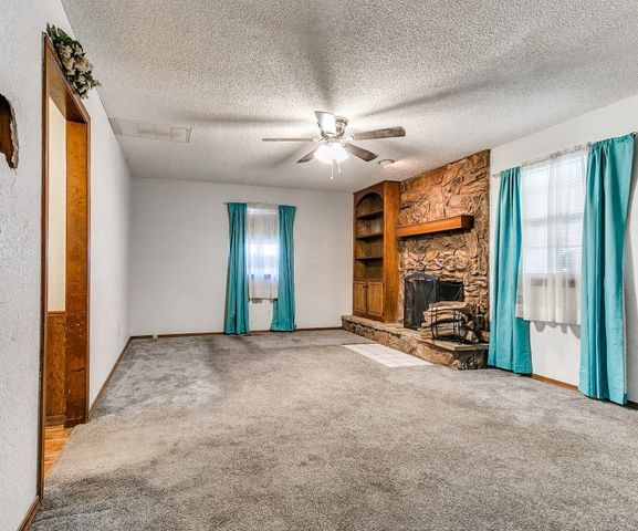 901 Richmond Street, Yukon, OK 73099