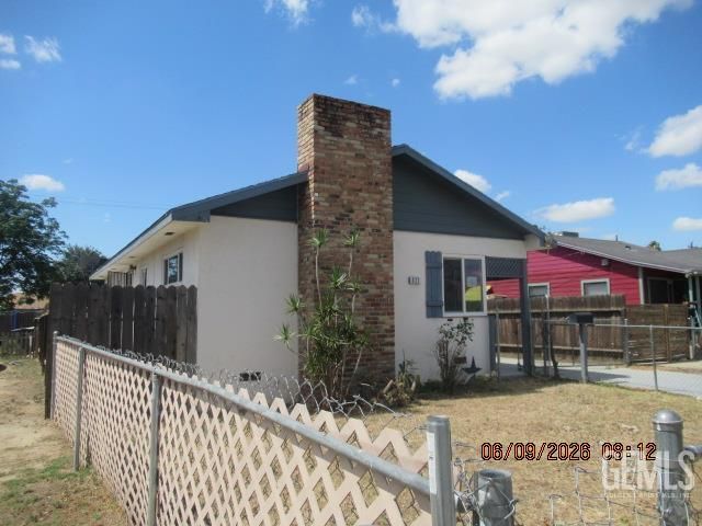 421 Wilson Avenue, Bakersfield, CA 93308