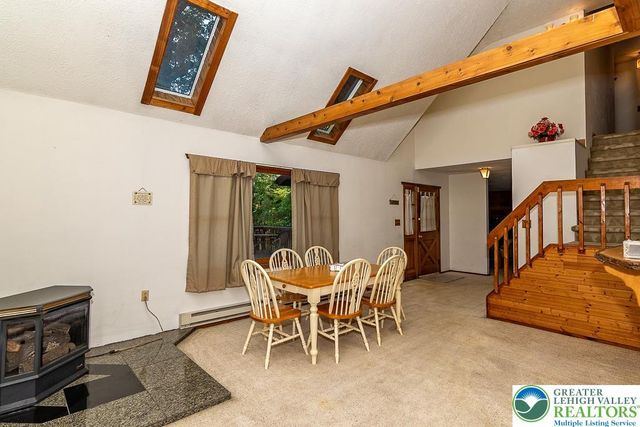 1247 Stony Hollow Circle, Pike, PA 18302