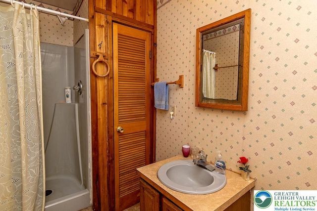 1247 Stony Hollow Circle, Pike, PA 18302