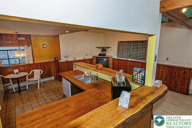1247 Stony Hollow Circle, Pike, PA 18302