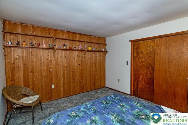1247 Stony Hollow Circle, Pike, PA 18302