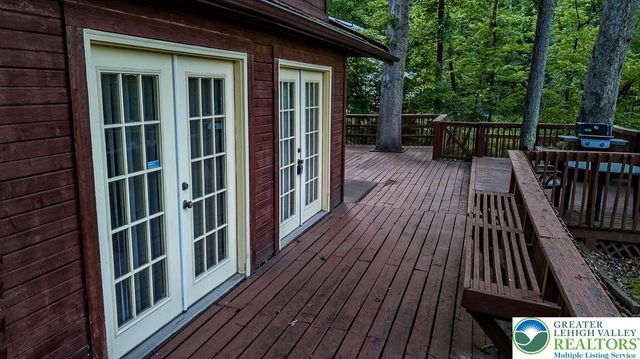 1247 Stony Hollow Circle, Pike, PA 18302
