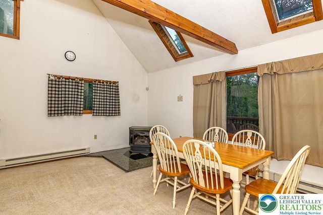 1247 Stony Hollow Circle, Pike, PA 18302