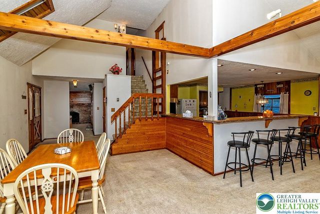 1247 Stony Hollow Circle, Pike, PA 18302