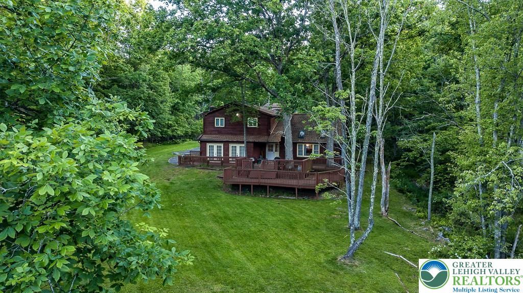 1247 Stony Hollow Circle, Pike, PA 18302
