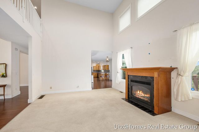 6625 Twin Springs Court NE, Rockford, MI 49341