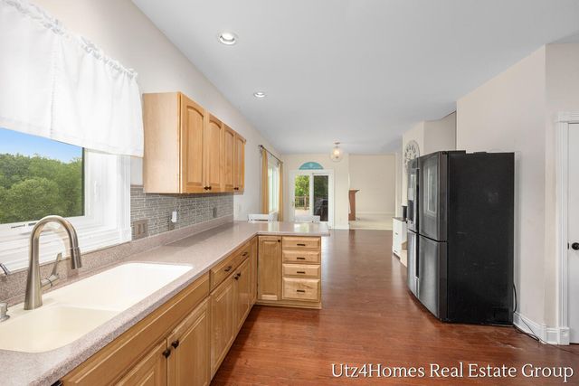 6625 Twin Springs Court NE, Rockford, MI 49341